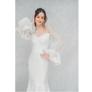 Ivory White Wedding Dress Balloon sleeves Size 2-4